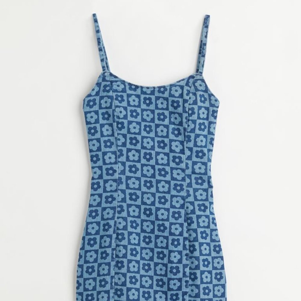 H & M Fitted Flowery Denim Dress